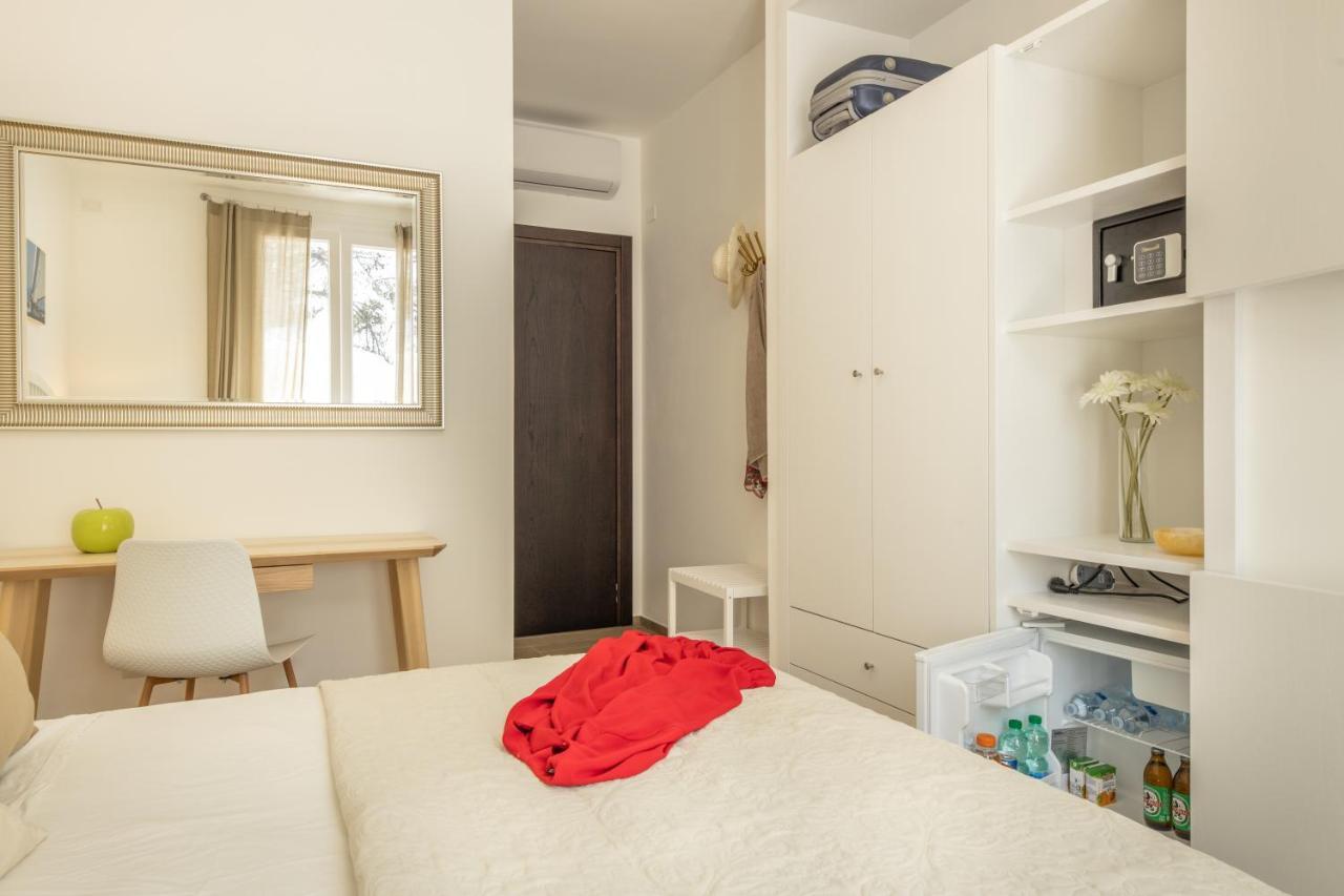 B&Bleucaineout Santa Maria di Leuca Екстер'єр фото